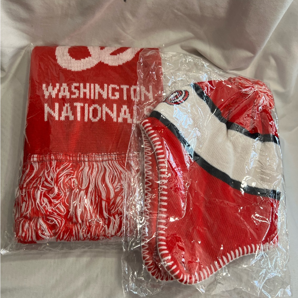 New Nationals winter hat and scarf